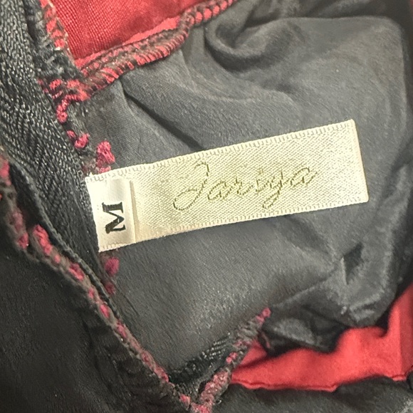 JARIYA Medium CROCHET BACKLESS DRESSS - Picture 12 of 13